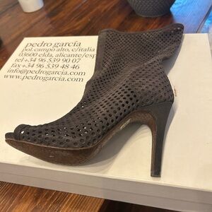 Pedro Garcia beautiful heeled booties